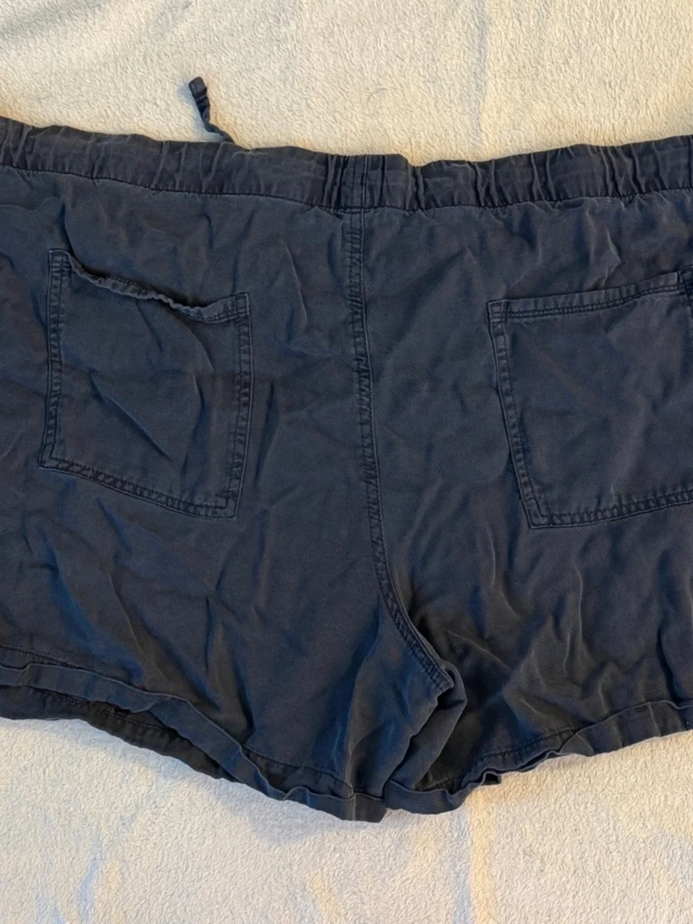 GAP Women's Navy Drawstring Casual Athletic Shorts - Picture 3 of 5